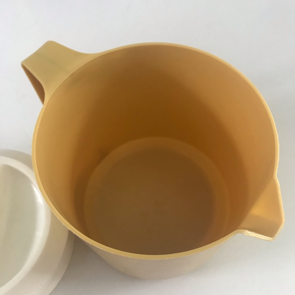 Rubbermaid Pitcher - Picture 5 of 5